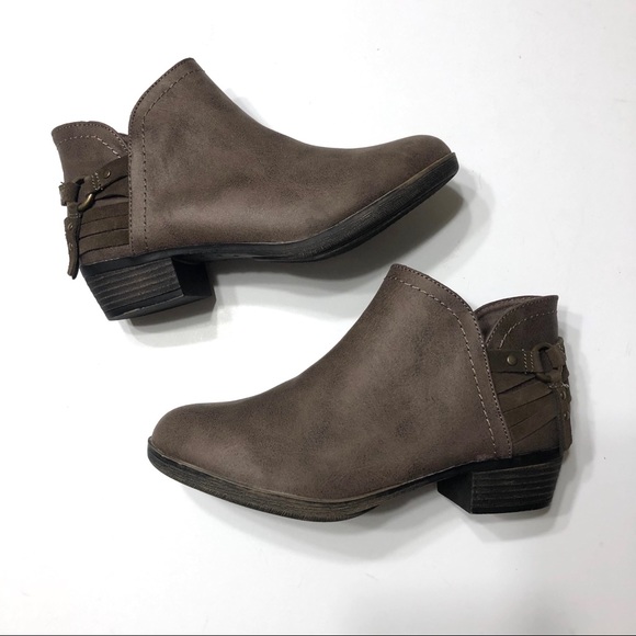 🆕 SUGAR Taupe Ankle Boots • Sz 6.5 - Picture 4 of 8